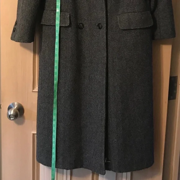 Vintage style 100% wool long coat with herringbone pattern